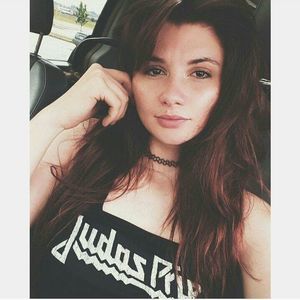 Meet your Posher, Joni